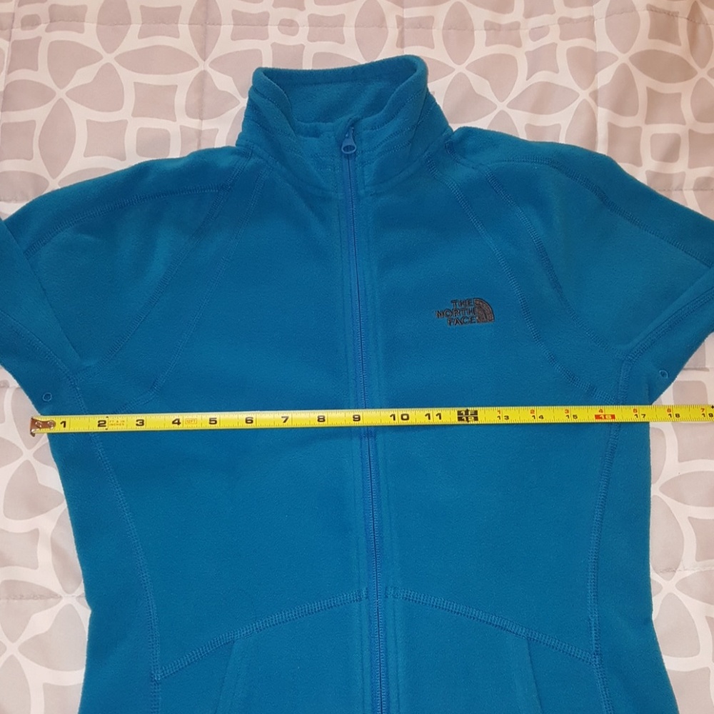 North Face  fleece jacket in EUC - Picture 3 of 8